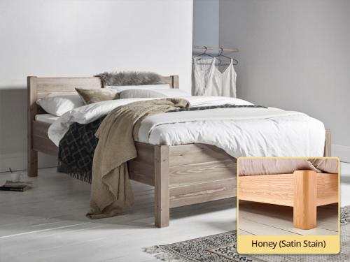 The Kings Bed honey