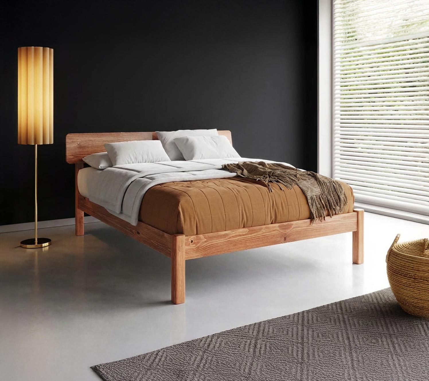 Murs noirs dans une chambre noir et or