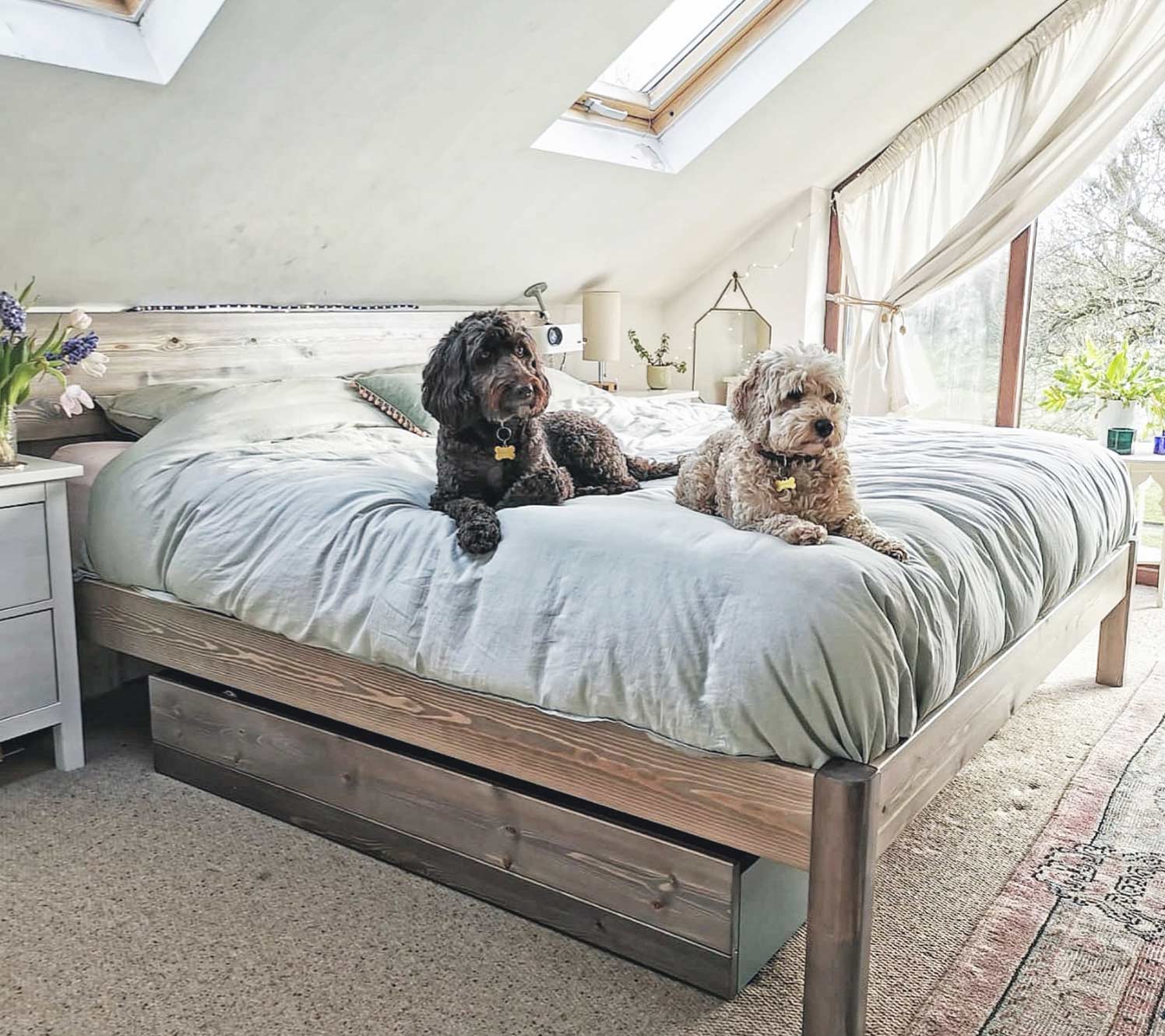 Lits coffres pour chambres longues et étroites